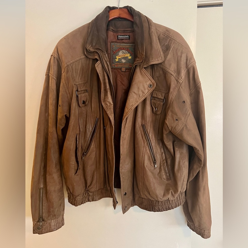 Adventure Bound men’s vintage leather bomber jacket with zip out lining